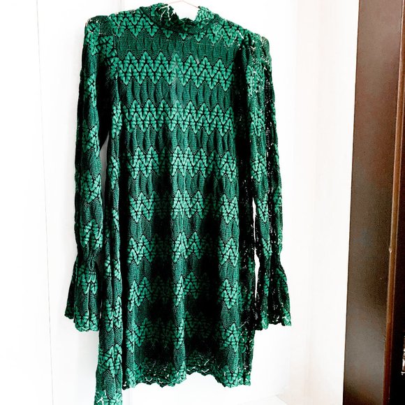 free people long sleeve boho dress w/flare sleeves - Picture 4 of 10